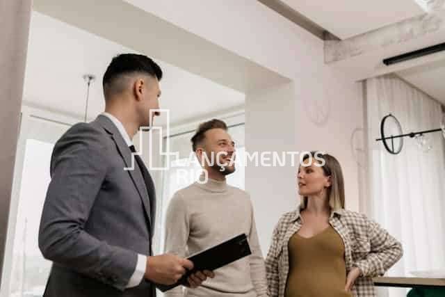 O Papel do Corretor de Imóveis na Aquisição de um Imóvel